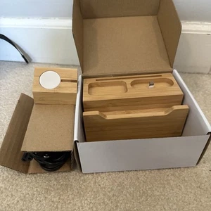 3 in 1 Wireless Charging Station 20W Fast Charge- Premium Bamboo Stand - Zdjęcie 1 z 3