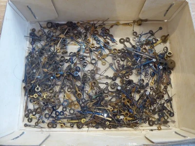 BUON LOTTO DI LANCETTE PER OROLOGI COMPRESI TIPI DI OROLOGI DA TASCA PER GLI OROLOGIAI - Immagine 1 di 4