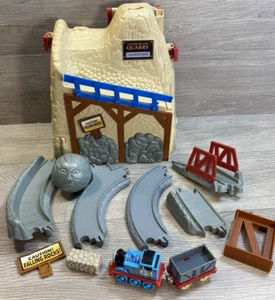 Juego De Colección Thomas & Friends Take Along CENTER ISLAND QUARRY (2005 Gullane) - Imagen 1 de 10