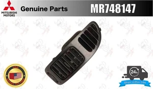 MITSUBISHI OEM AIR OUTLET INSTRUMENT PANEL SIDE RH MR748147 For Lancer Genuine - Picture 1 of 11