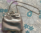 vintage 70s silver metallic synthetic kisslock chain handle handbag shoulder bag