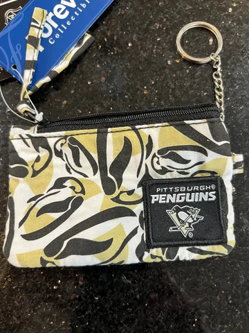 Pittsburgh Penguins NHL ID wallet with zipper and attached keyring. New Cover