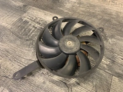 Ventilador de refrigeração do radiador Suzuki 2006-2009 GSXR600 GSXR750 FABRICANTE DE EQUIPAMENTO ORIGINAL 17800-01H00 - FUNCIONA! - Imagem 1 de 4
