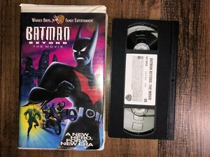 Batman Beyond (VHS, 1999, Clam Shell) Will Friedle, Kevin Conroy, George Takai - Imagen 1 de 1