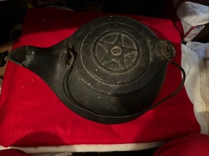 Vintage Cast Iron Kettle # 8 Star Bird Spout & Swivel Lid - Picture 1 of 11