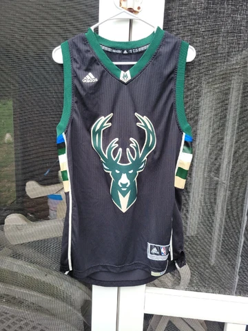 Men's Medium Adidas Milwaukee Bucks Swingman Jersey Blank Back No Name Giannis Cover