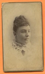 CDV Cleveland, OH, Portrait of a Young Woman, by Clarke, circa 1880 Backstamp - Picture 1 of 4
