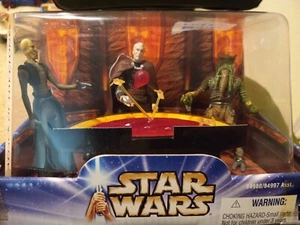 STAR WARS ANGRIFF DER KLONE: GEONOSIANISCHE KRIEGSKAMMER - POGGLE, COUNT DOOKU USW. - Bild 1 von 3