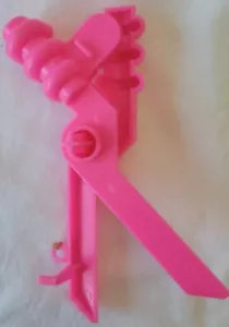 The Grape Escape Vintage Board Game Replacement Parts Pink Scissors/ Shears - Picture 1 of 1