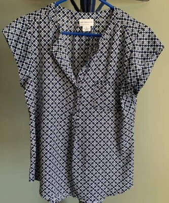 Blusa para mujer Liz Claiborne manga gorra azul marino estampado geométrico S Foto 1 de 4