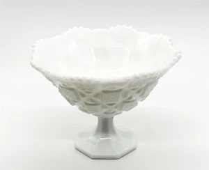 ThriftCHI ~ Westmoreland Milk Glass Old Quilt Pattern Footed Compote Dish - Picture 1 of 8
