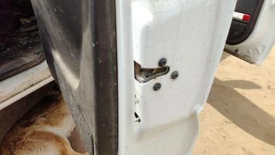 Pestillo de puerta trasera derecha Silverado 2500 HD pasajero 2001-07 con varillas/cables traseros Foto 1 de 4