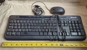 COMBO Microsoft Wired USB Keyboard 600 (1576) & Mouse 200 (1405) *READ* - Picture 1 of 6