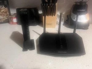 NETGEAR Nighthawk AX2400 & Netgear Cable Box Modem Combo - Afbeelding 1 van 7