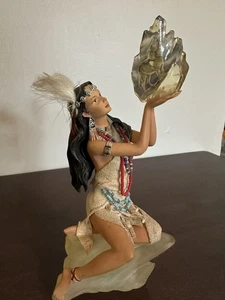 Figura Ashton Drake Visión Mística del Guardián Indio Americano - Imagen 1 de 6