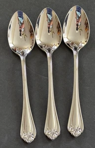 Lote de 3 cucharas soperas ovaladas de acero inoxidable Reed & Barton Roseland 18/8 brillantes Corea 6-7/8" - Imagen 1 de 12