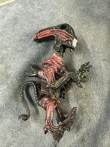 BULL ALIEN / XENOMORPH -- 1992 KENNER VTG 90’S TOY ACTION FIGURE - Picture 1 of 5