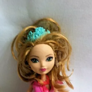 Muñeca Ever After High Monster High Ashlynn Ella con accesorios - Imagen 1 de 9