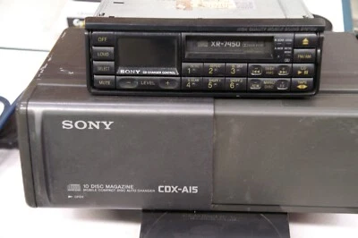 SONY XR-7450 AUTORADIO CASSETTE + CARICATORE CD CDX-A15 VINTAGE anno 1991 - Immagine 1 di 4
