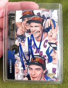NHL Signed Mark Messier New York Rangers Hockey Card - Picture 1 of 8