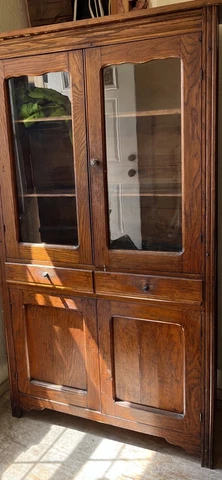VANTAGE KITCHEN CABINET Cover