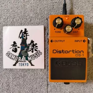 Pedal de efectos de distorsión para guitarra BOSS DS-1 usado con regalo gratuito de Japón - Imagen 1 de 10