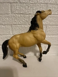 Traditional Breyer Horse #87 Diablo Buckskin Semi Rearing Mustang SemiGloss NICE - Picture 1 of 10