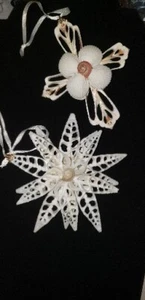 2 HANDMADE FLORIDA SEA SHELL SLICE CHRISTMAS ORNAMENTS STAR CROSS SNOWFLAKE - Picture 1 of 6