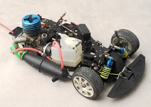 Carson 4WD RC Car 1:10 Verbrenner Glattbahn ++ DEFEKT ++ Bastel-Rest ++ - Bild 1 von 2