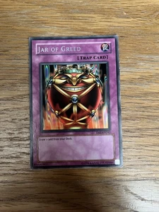 Jar of Greed DB1-EN242 Rare Dark Beginnings 1 Yugioh NM - Picture 1 of 2