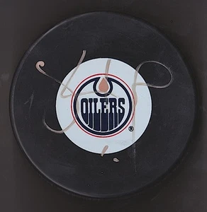 SHAWN HORCOFF Signed EDMONTON OILERS Puck w/COA #3 - Picture 1 of 1