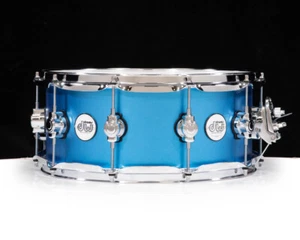Caja de arce DW Design Series 6x14 - Aqua Metallic - Imagen 1 de 7