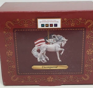 Trail of Painted Ponies Unconquered ORNAMENTO 2017 Navidad Nuevo en caja - Imagen 1 de 2