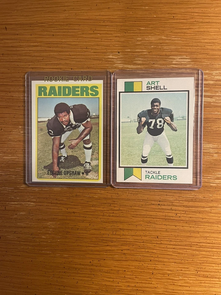 Raiders Lot Gene Upshaw 1972 Rookie #186 & Art Shell 1973 Rookie #77 NMINT BV$90 - Image 1 of 1