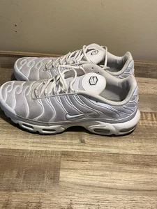 Nike Air Max Plus TN Men’s Sneakers White Leather Size 12 Excellent - Picture 1 of 6