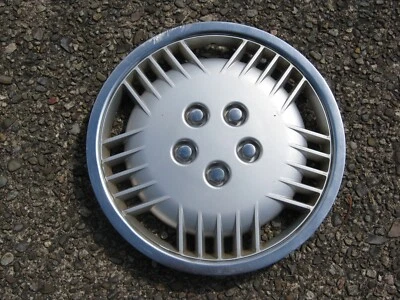 One factory 1989 1990 Dodge Spirit deluxe 14 inch wheel cover hubcap - Image 1 of 4