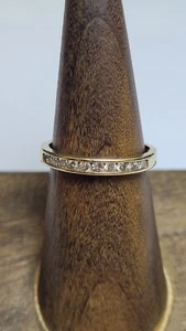 Anello/fascia in oro giallo 14 kt con 10 diamanti misura 6,75 - Foto 1 di 10