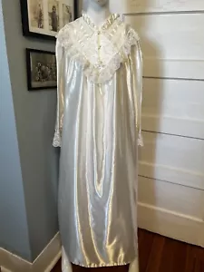 Ilise Steven’s Victorian Style Ivory Robe L - Picture 1 of 11
