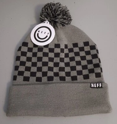 TOTALMENTE NUEVO gorro de firma a cuadros gris y negro Neff para hombre  Foto 1 de 4