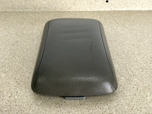 2007 2012 Hyundai Santa Fe CENTER CONSOLE LID ARM REST ARMREST LEATHER GRAY OEM - Picture 1 of 4