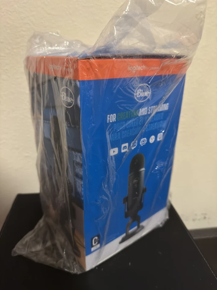 Logitech for Creators - Blue Yeti Premium Multi-Pattern USB Condenser Microphone - Image 1 of 1