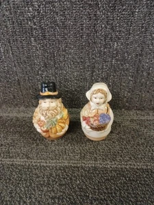 Pilgrim Salz- und Pfefferstreuer mit Kunststoffstopfen - Bild 1 von 3