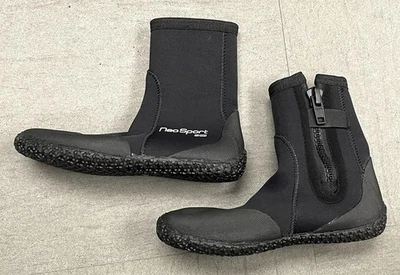 Botas NeoSport 3mm Mujer Talla 7 Cremallera Negras Usadas en Excelente Condición Foto 1 de 4
