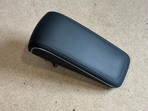 Hyundai Ioniq 5 LHD Mittelkonsole Schwarz Leder Armlehne Leather Armrest - Picture 1 of 22
