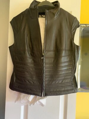 NWT Worth 100% Leather Vest Size 4 Women's Vest Zip  Lux Tiny Sleeves $790 Fab - Image 1 of 4