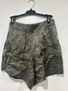 Bebe Short Olive Green Size 2 - Picture 1 of 13
