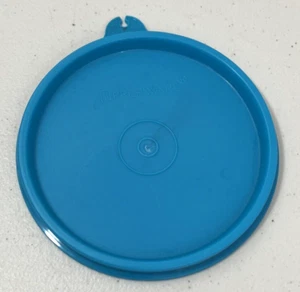 Tupperware Replacement Lid Seal BLUE "C" Tab LID ONLY 215-10  - Picture 1 of 5