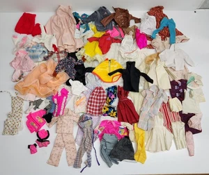 LOTE Grande Mixto Muñeca Barbie Ropa Trajes, Accesorios LEER - Imagen 1 de 6