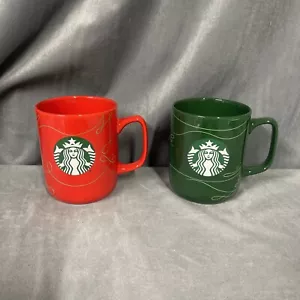 New Starbucks Coffee Mug 2020 Red & Green Set Of 2 With Green Mermaid Logo 20oz - Picture 1 of 12