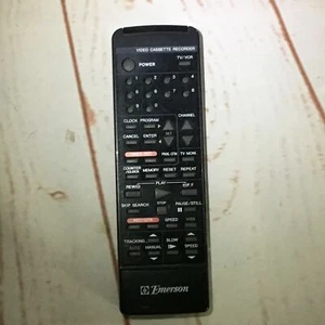 Emerson 076R004060 VCR Remote Control for VCR968/4000 VCR968 VCS990 HTS2150DG - Imagen 1 de 3